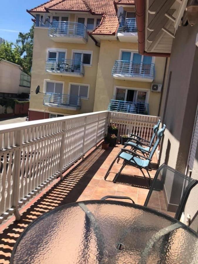 Huerkecz Apartmanhaz Hévíz Εξωτερικό φωτογραφία