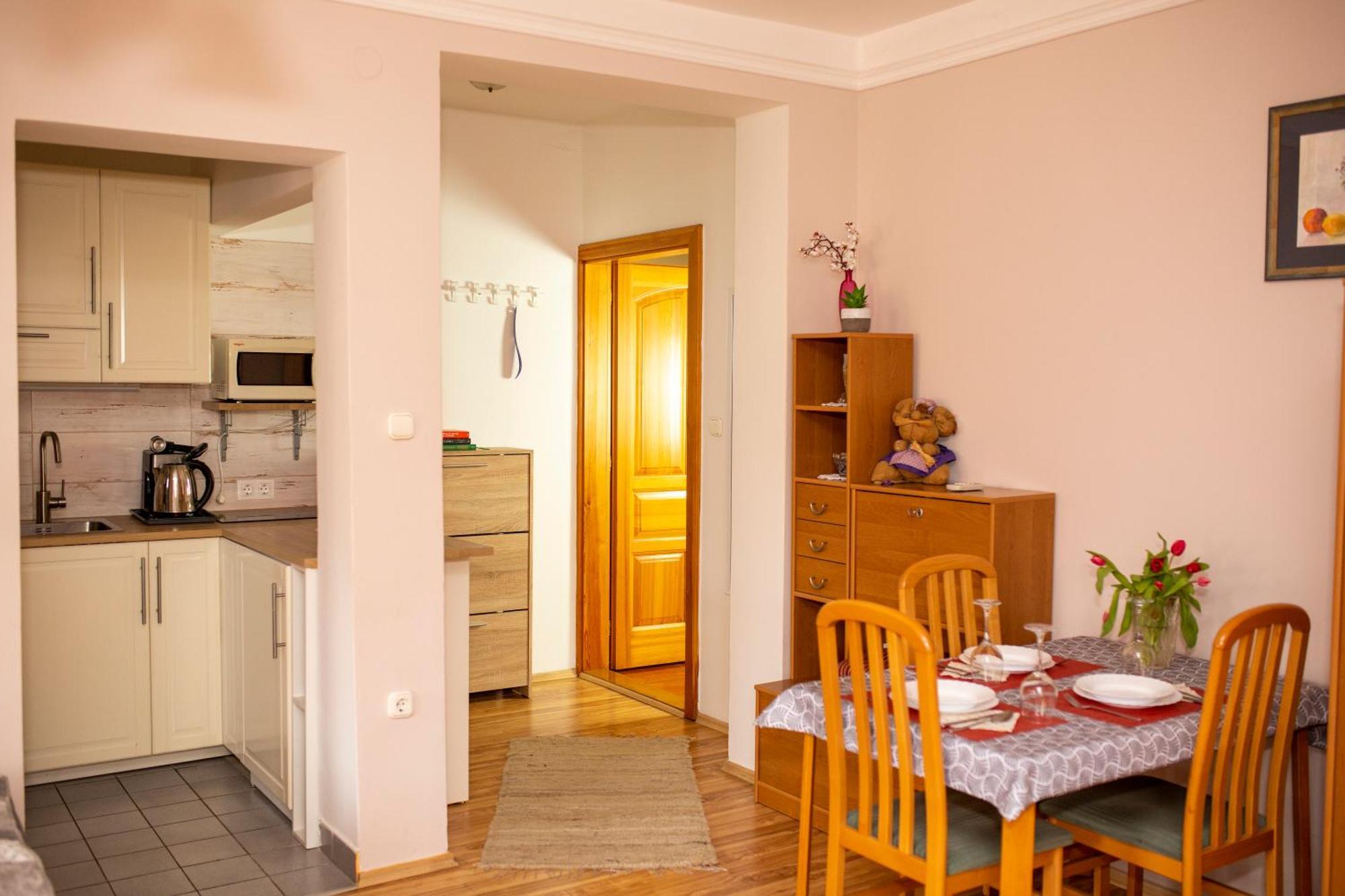 Huerkecz Apartmanhaz Hévíz Εξωτερικό φωτογραφία