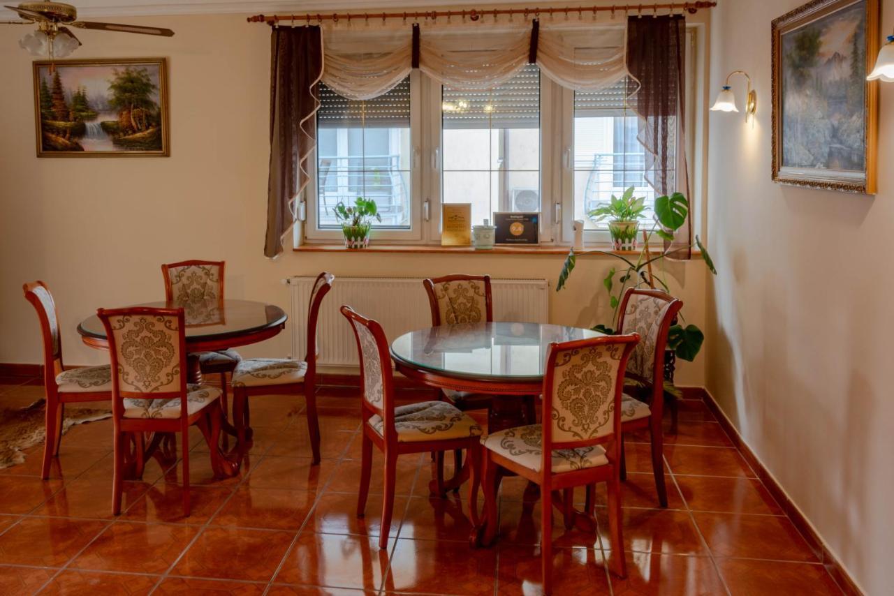 Huerkecz Apartmanhaz Hévíz Εξωτερικό φωτογραφία