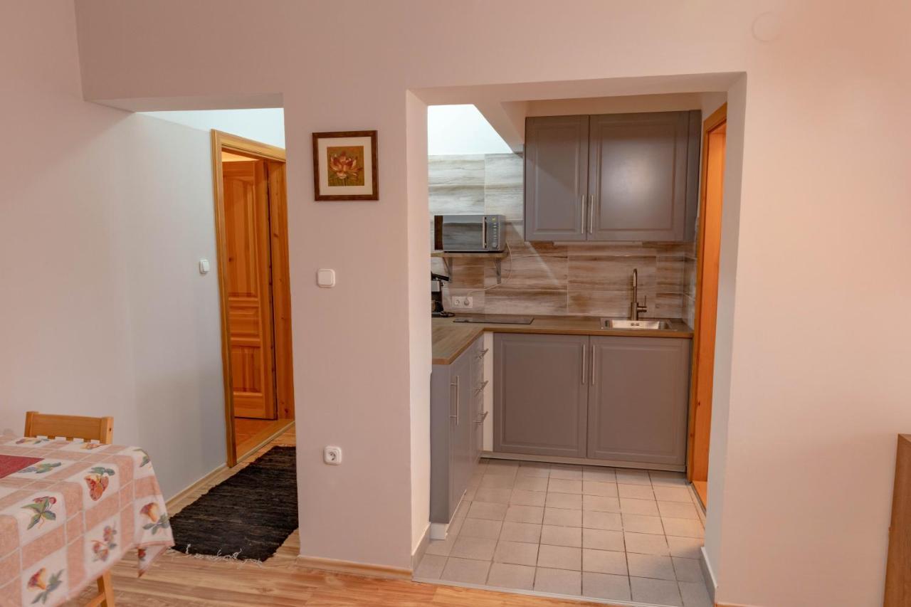 Huerkecz Apartmanhaz Hévíz Εξωτερικό φωτογραφία
