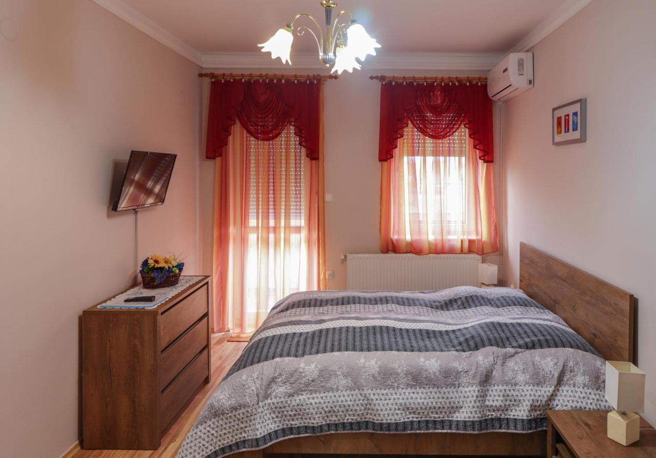 Huerkecz Apartmanhaz Hévíz Εξωτερικό φωτογραφία