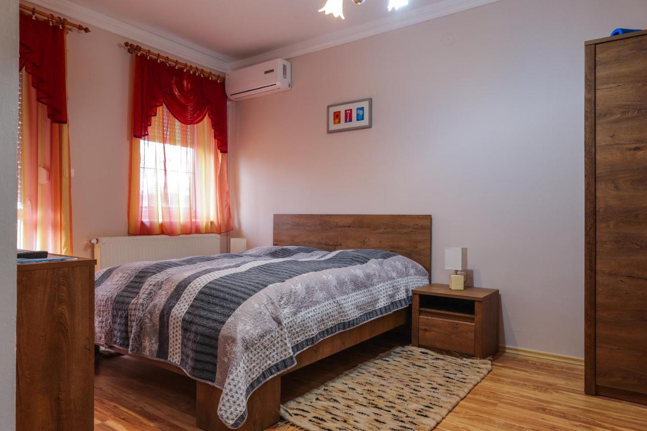 Huerkecz Apartmanhaz Hévíz Εξωτερικό φωτογραφία